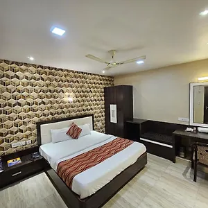 Royal Hotel