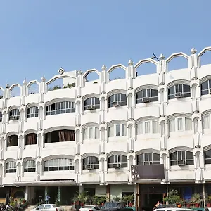 Oyo 2054 New Broadway Hotel